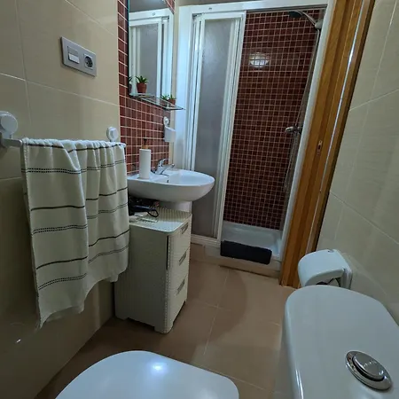 Atico Mediterraneo Con Terraza Y Solarium En El Centro Y A Un Paso Del Mar En